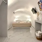Cave Crafted * Fira (Santorini)