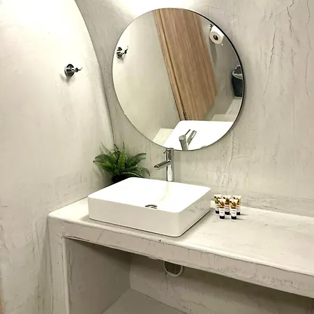 Cave Crafted * Fira (Santorini)