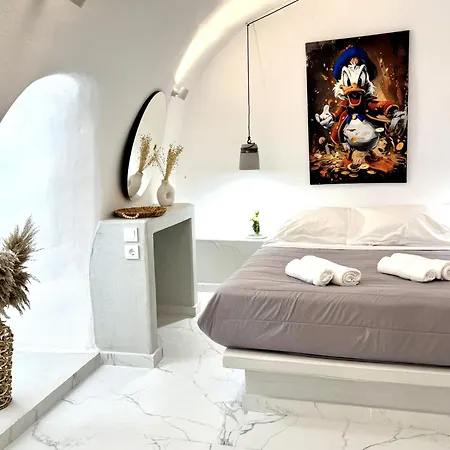 Cave Crafted * Fira (Santorini)