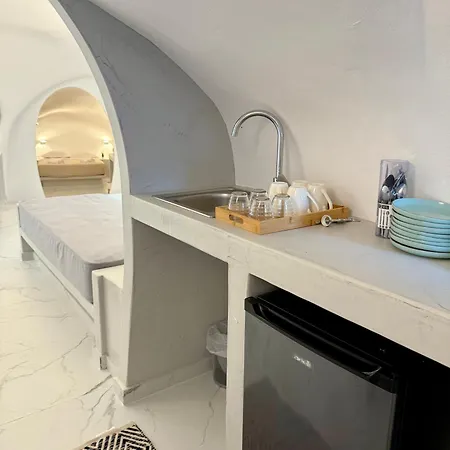 Cave Crafted Apartment *