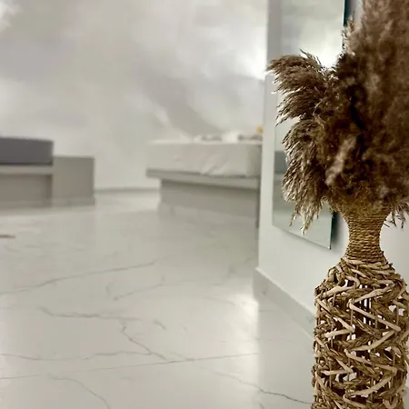 Cave Crafted * Fira (Santorini)